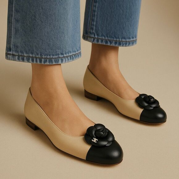 CHANEL Camelia Ballet Flat Size 38.5 CC Logo Leather Flower Round Toe Black Tan - Picture 14 of 14